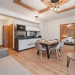 Apartments, Sun & Snow *